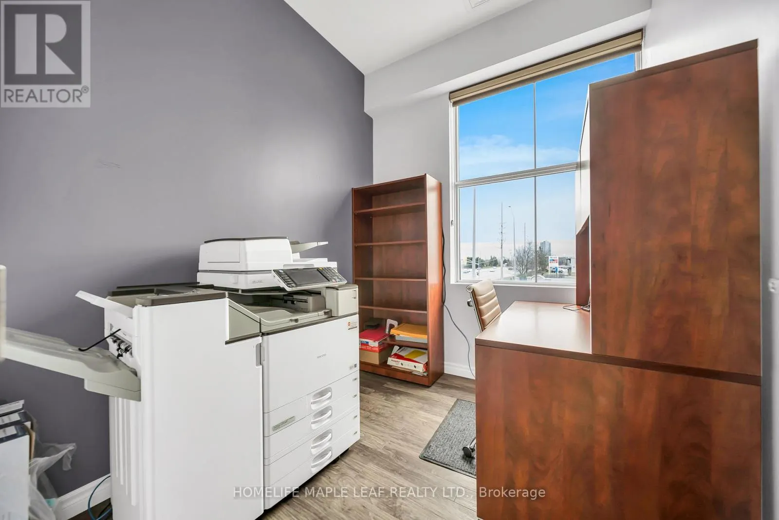 214 - 5 BRISDALE DRIVE