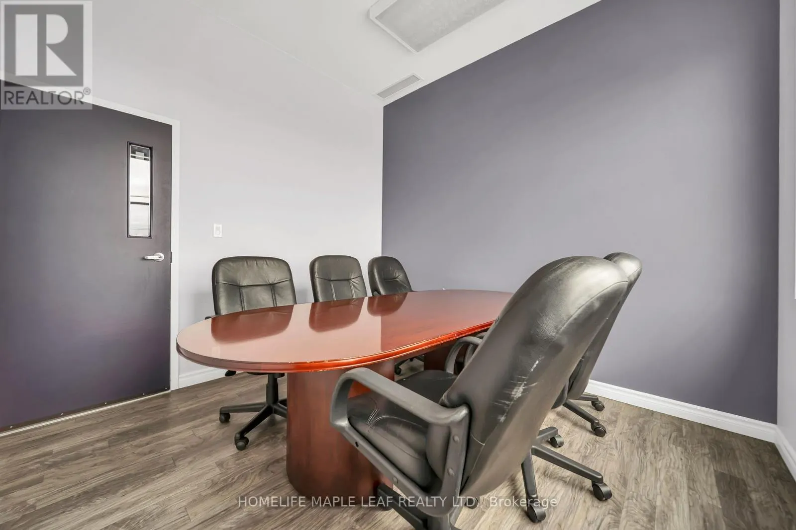 214 - 5 BRISDALE DRIVE