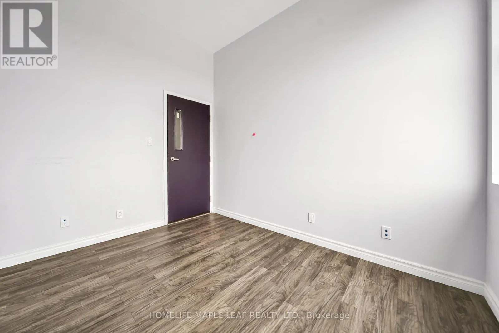 214 - 5 BRISDALE DRIVE