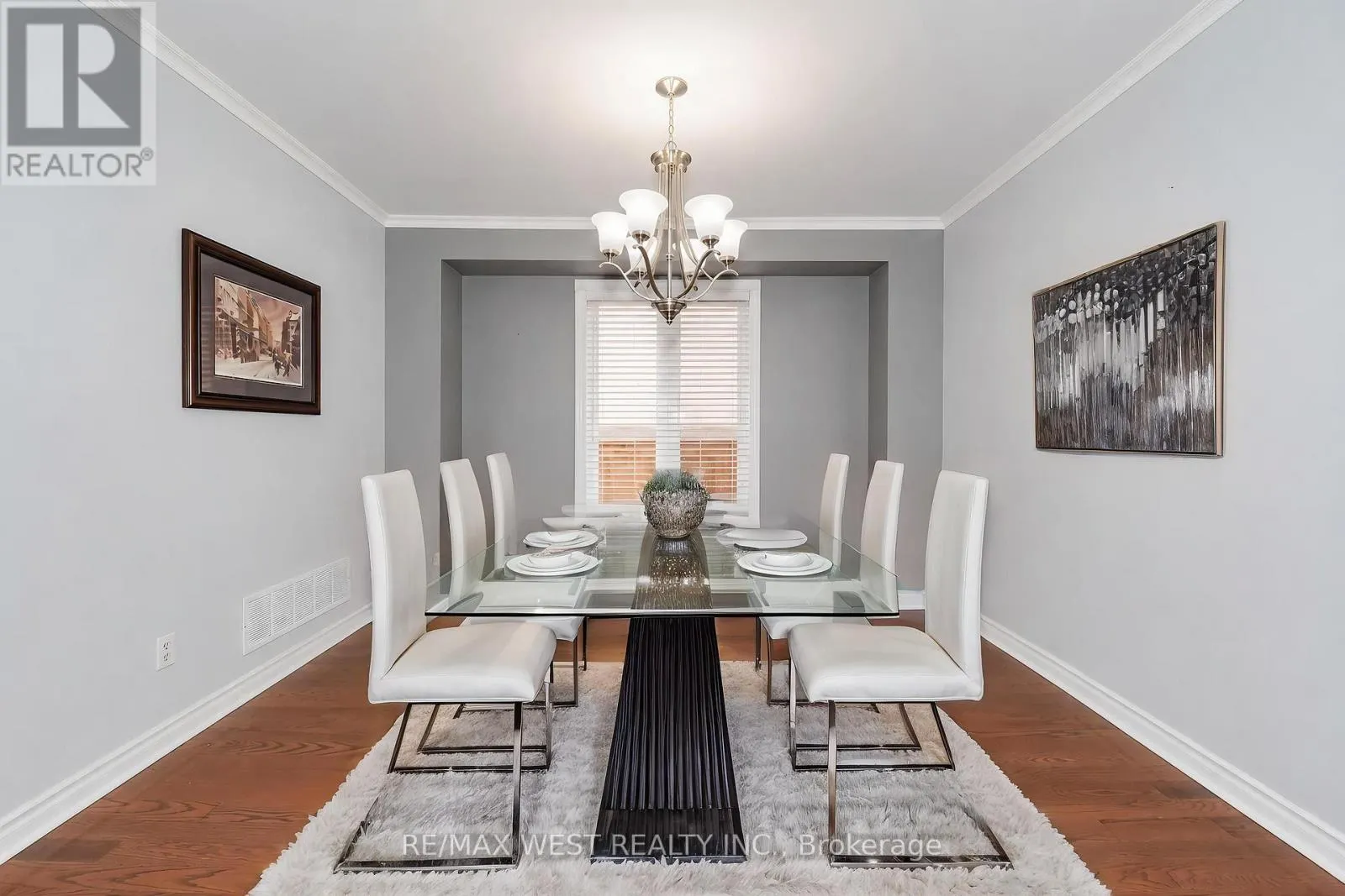 24 ROYAL VALLEY DRIVE