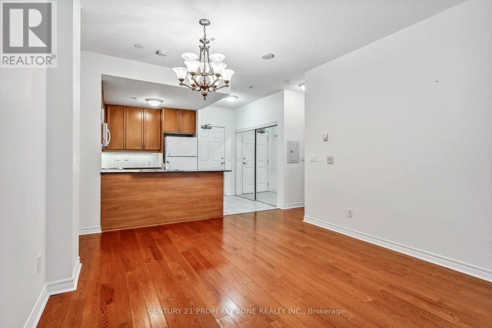 103 - 350 PRINCESS ROYAL DRIVE