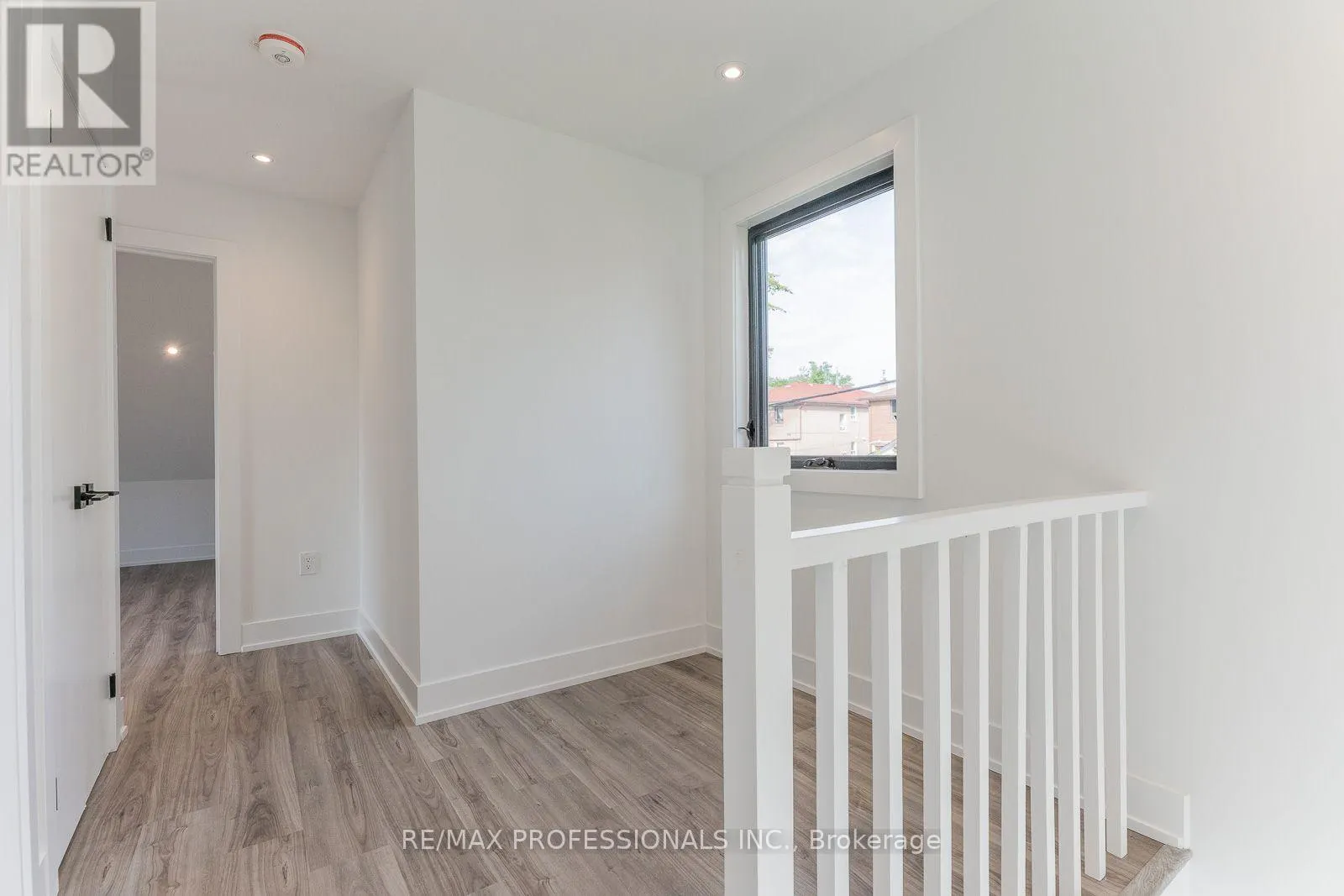 GRDNSUITE - 38 THIRTY THIRD STREET