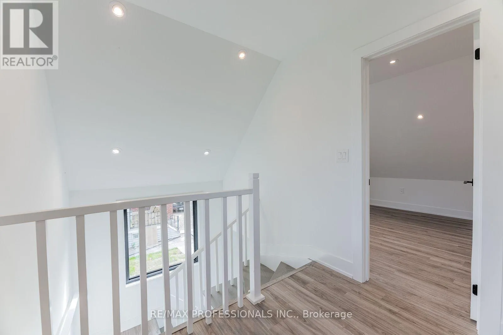 GRDNSUITE - 38 THIRTY THIRD STREET