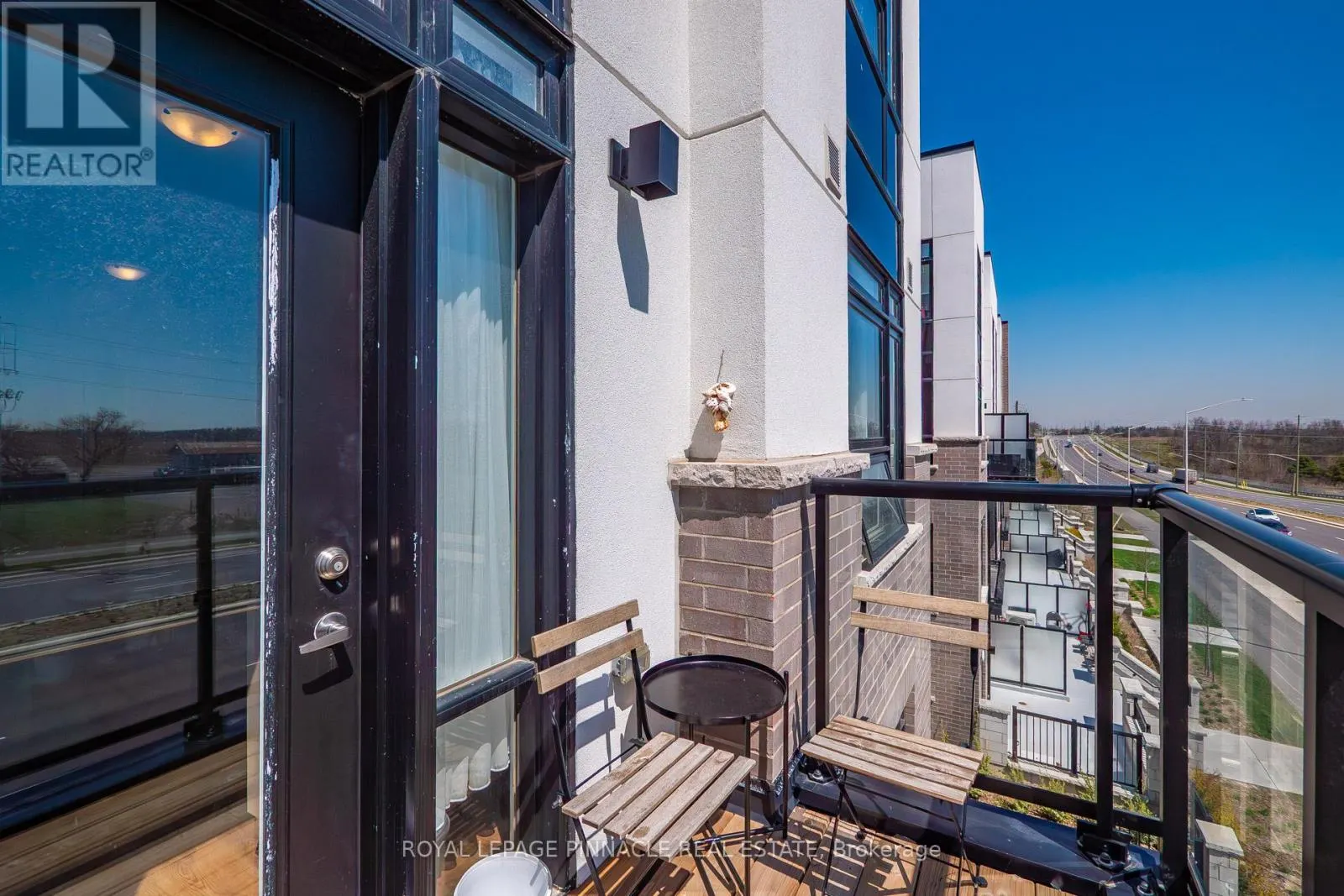 103 - 1585 ROSE WAY
