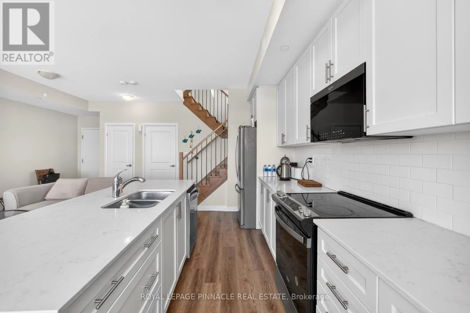 103 - 1585 ROSE WAY