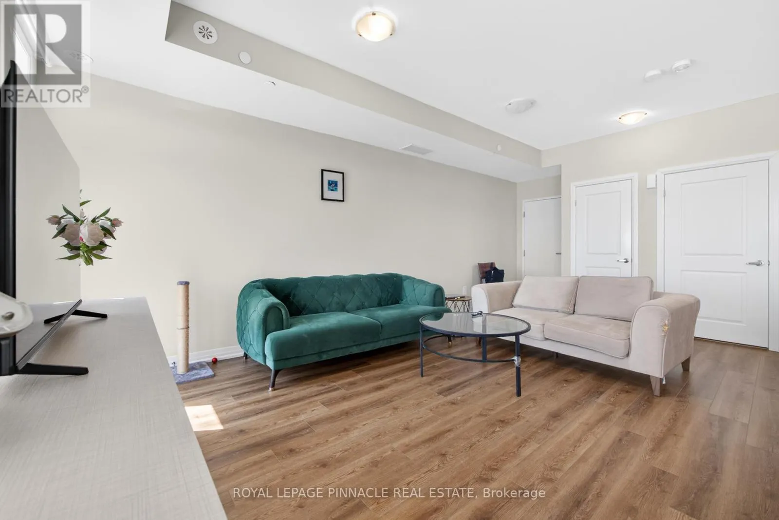 103 - 1585 ROSE WAY