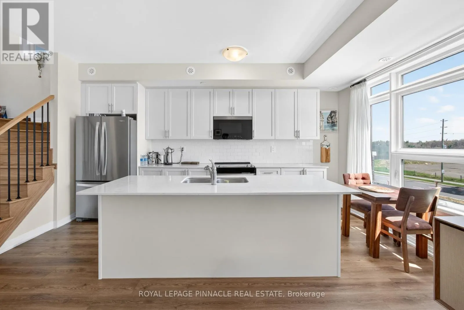 103 - 1585 ROSE WAY