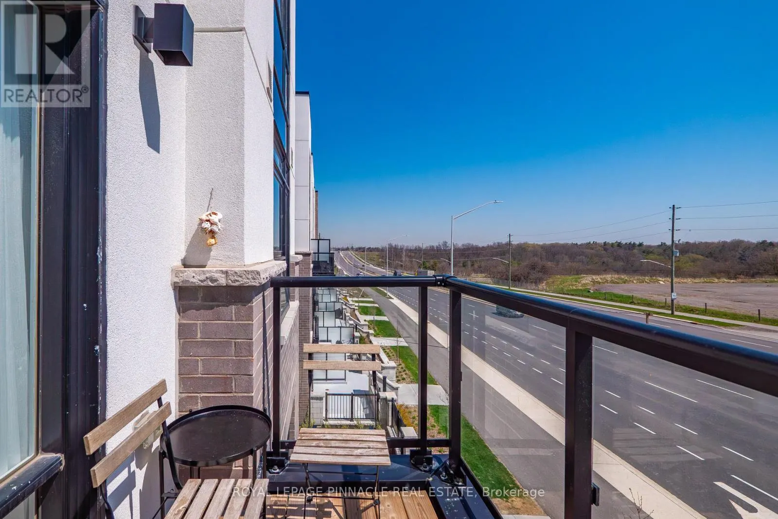 103 - 1585 ROSE WAY