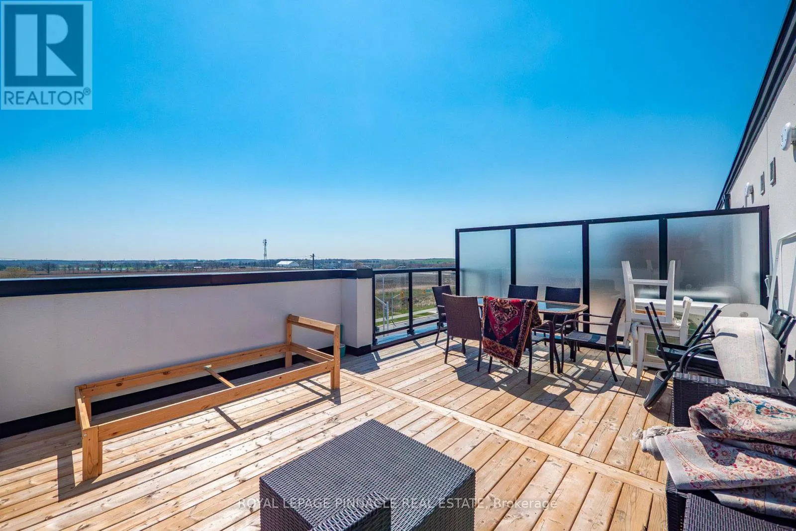 103 - 1585 ROSE WAY