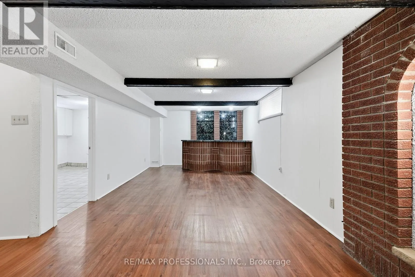 111 WESLEY STREET