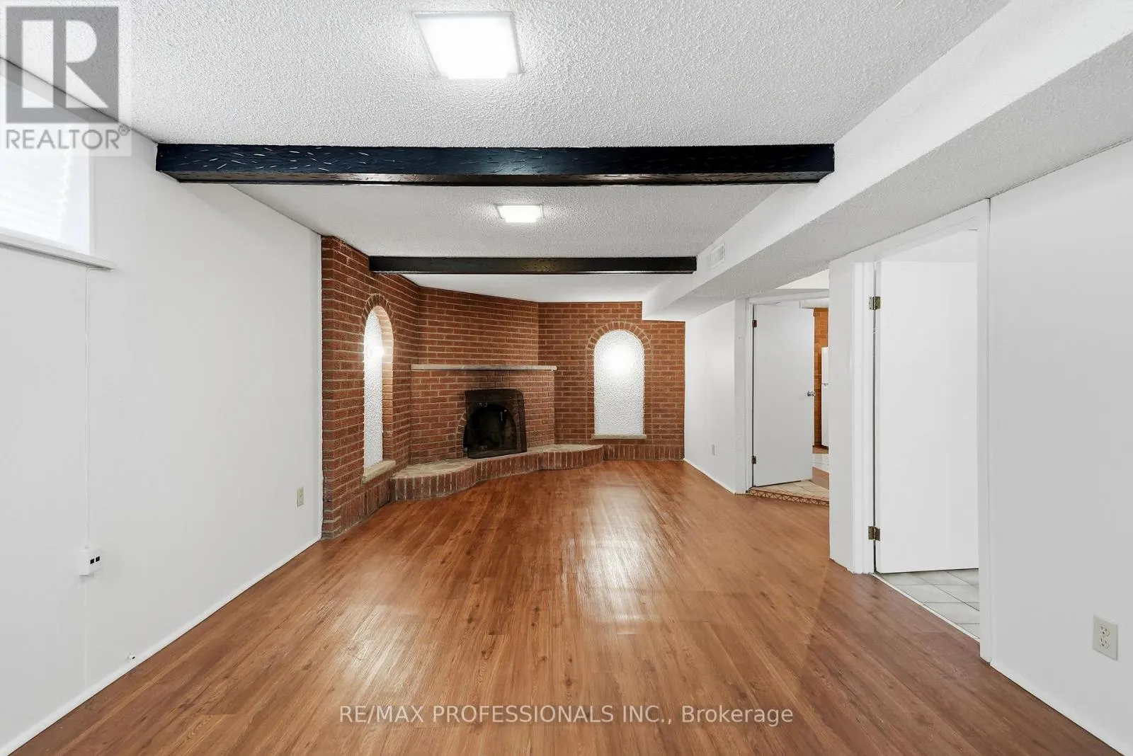 111 WESLEY STREET