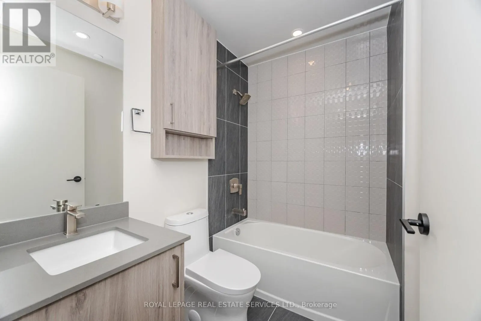 1202 - 8010 DERRY ROAD