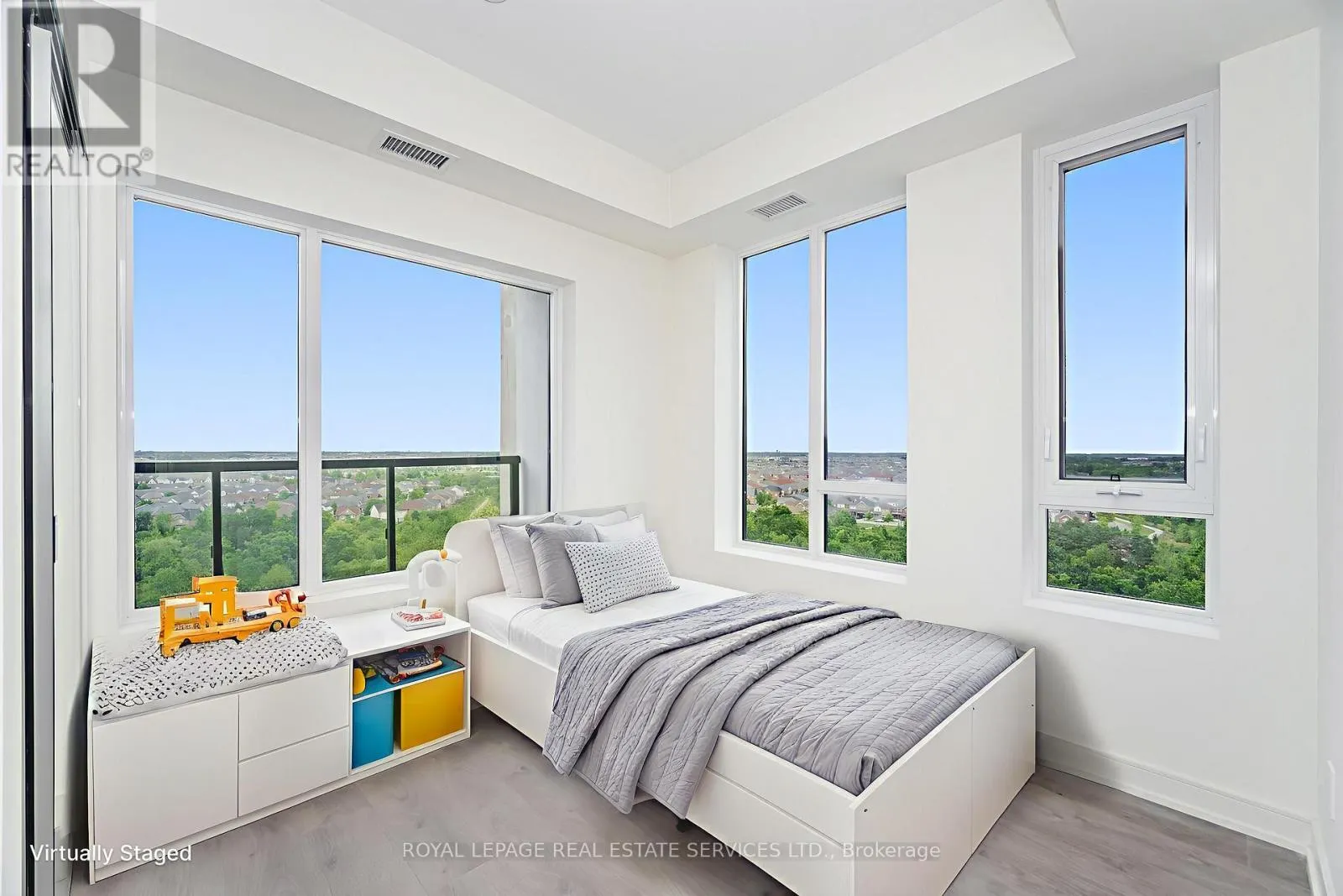 1202 - 8010 DERRY ROAD