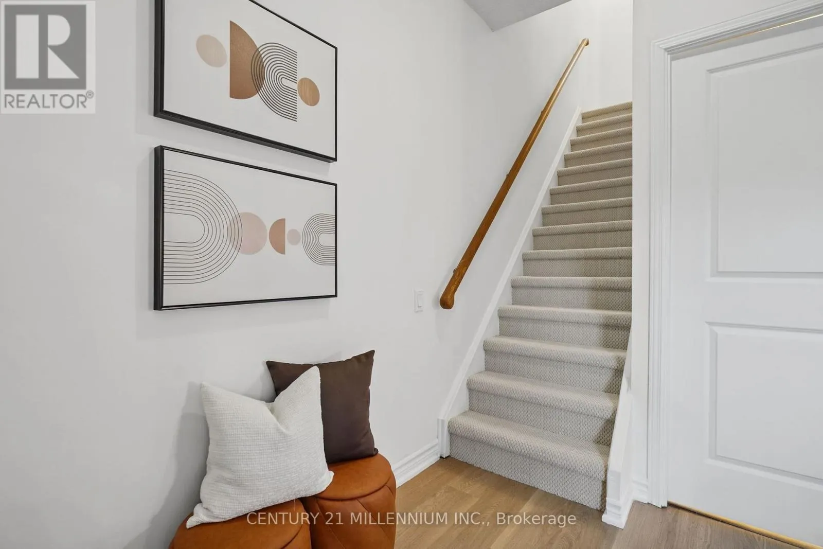 TH109 - 15 WINDERMERE AVENUE