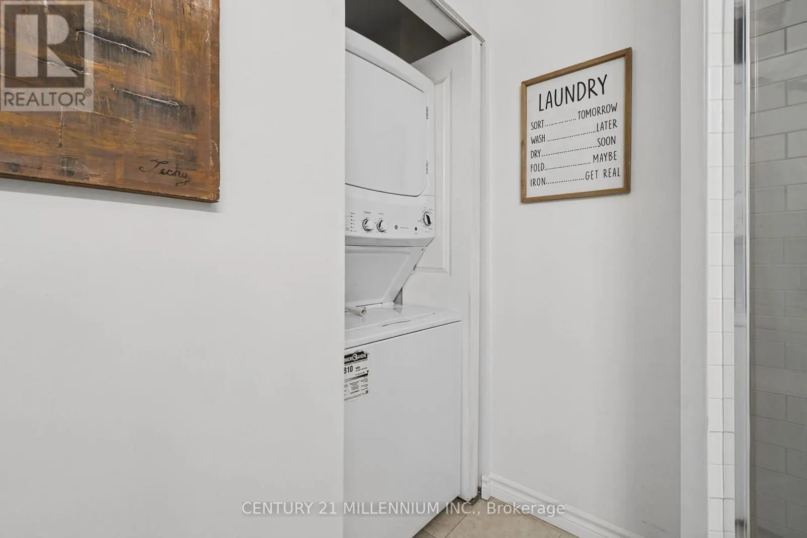 TH109 - 15 WINDERMERE AVENUE
