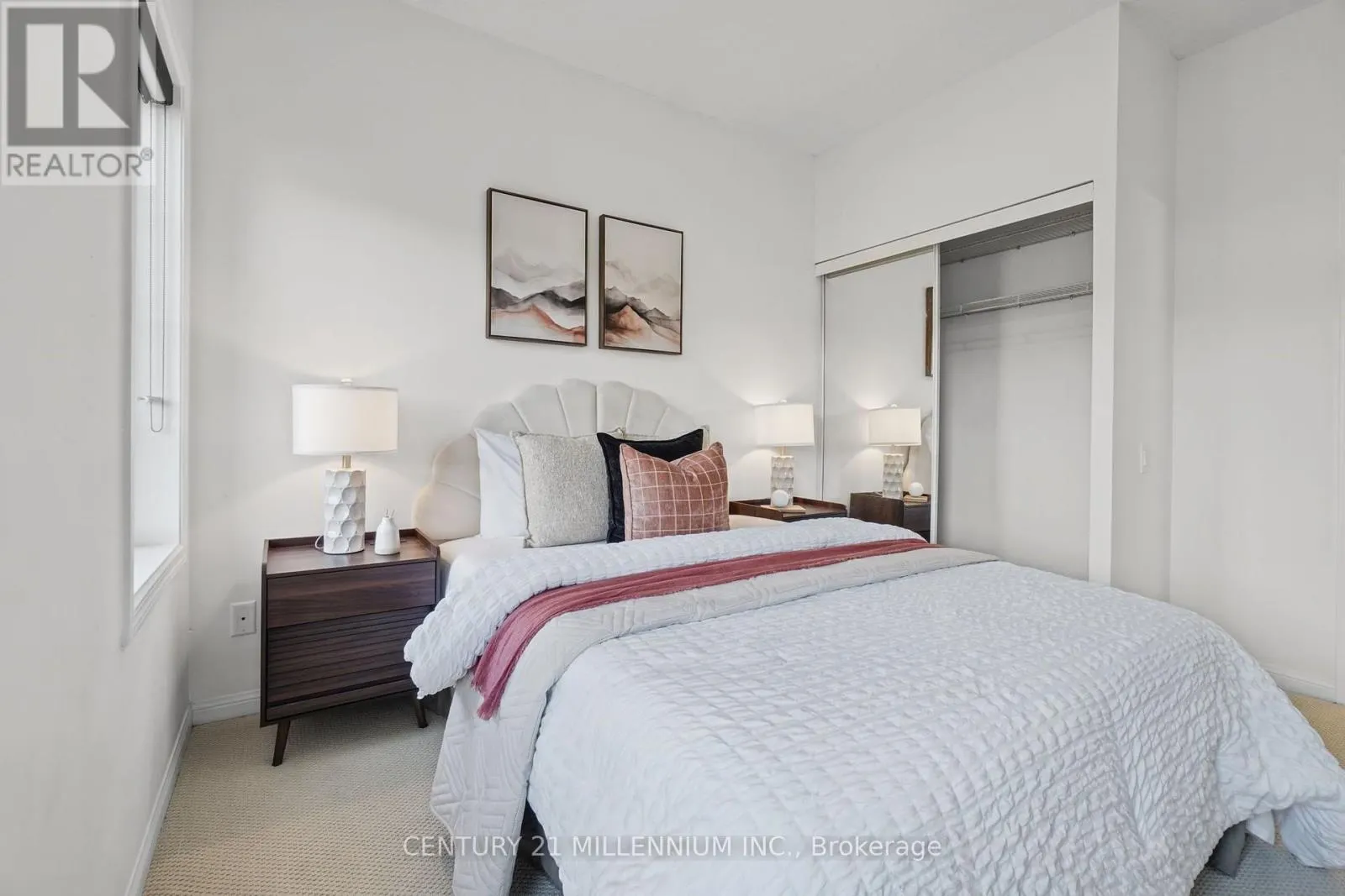 TH109 - 15 WINDERMERE AVENUE