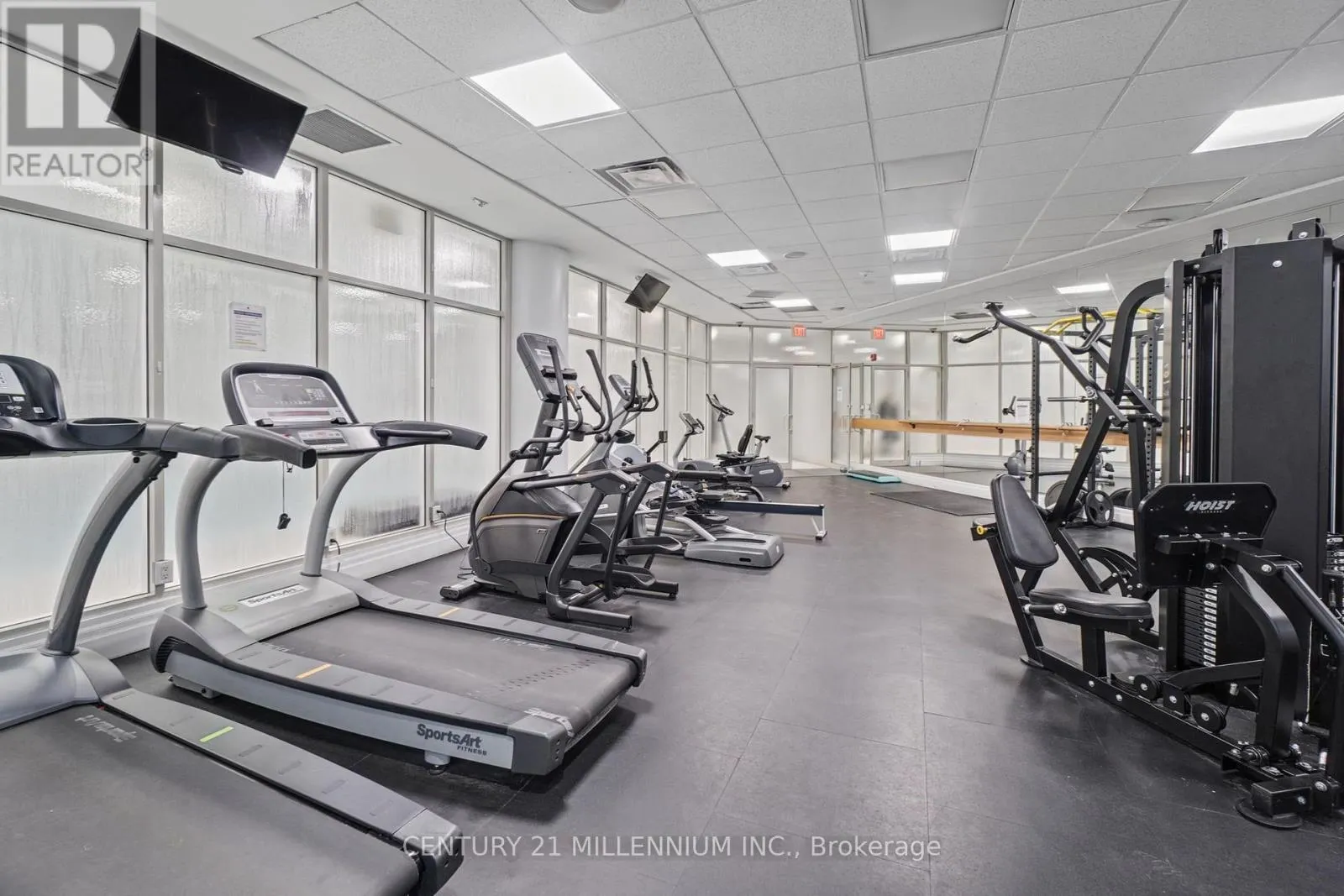 TH109 - 15 WINDERMERE AVENUE