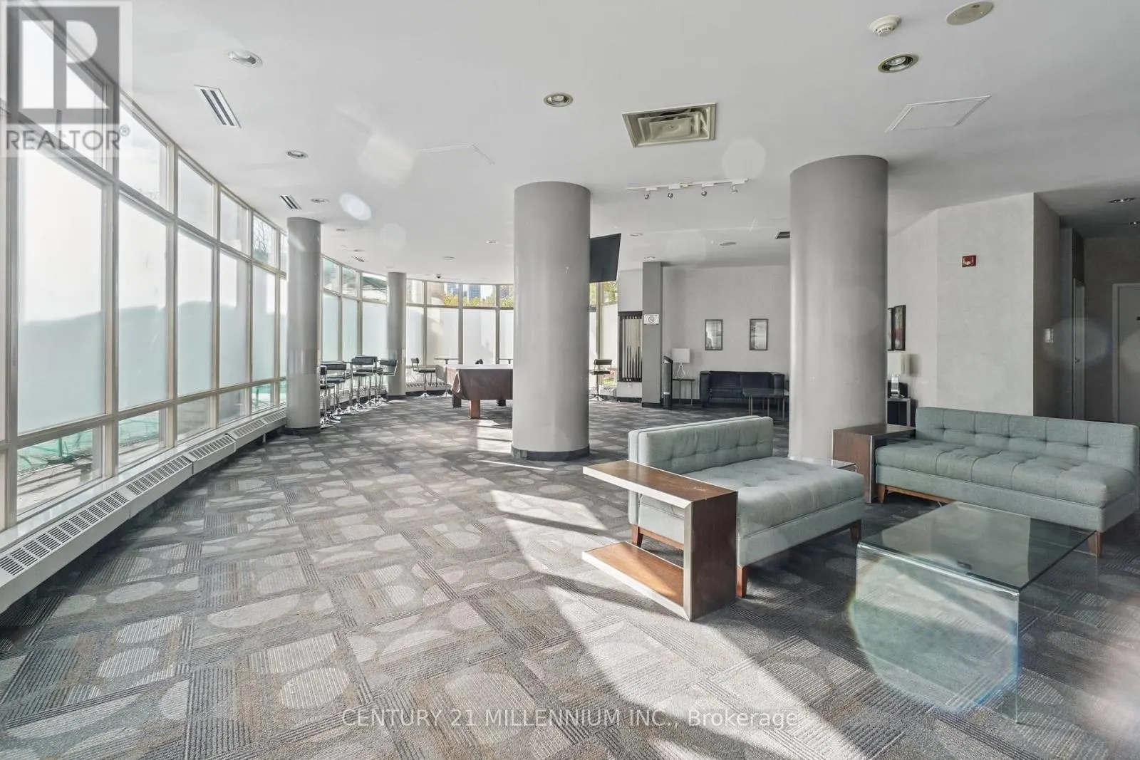 TH109 - 15 WINDERMERE AVENUE