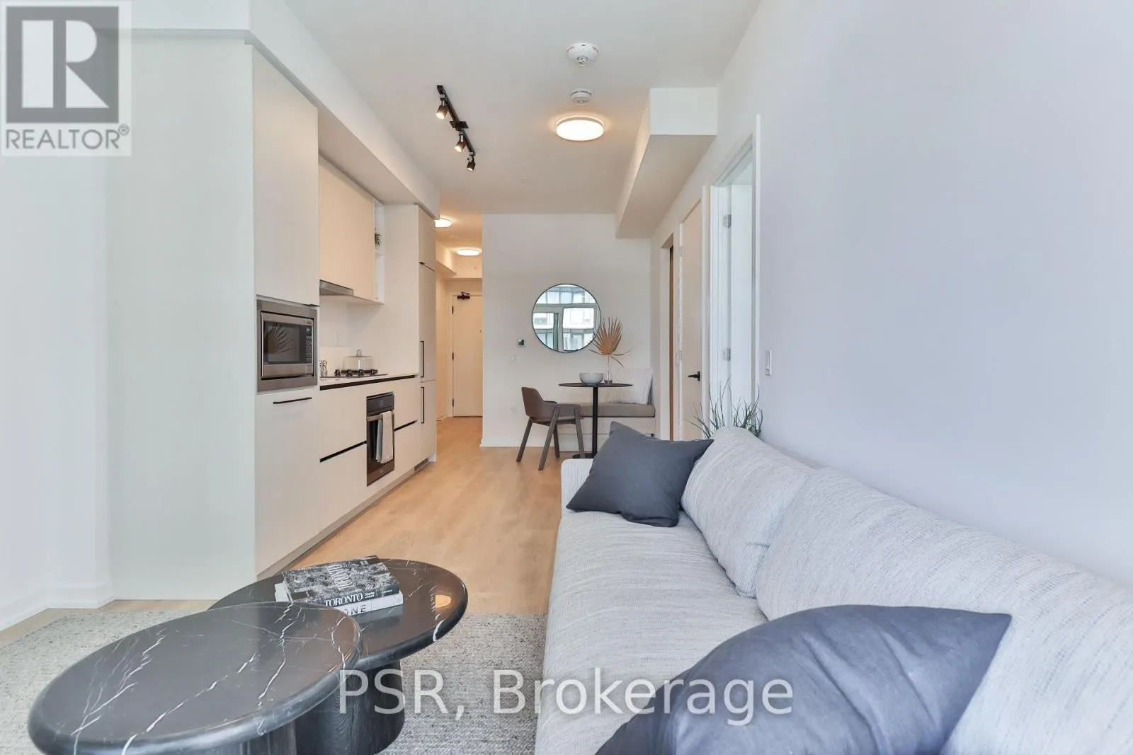 2305 - 10 GRAPHOPHONE GROVE