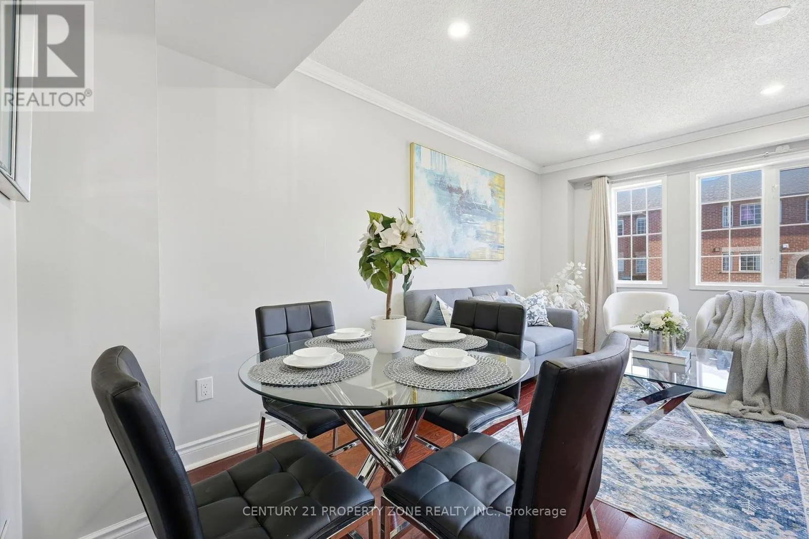 88 SPADINA ROAD