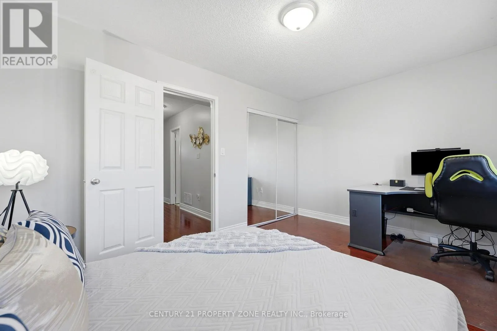 88 SPADINA ROAD
