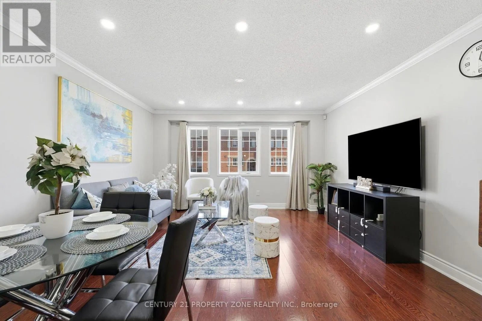 88 SPADINA ROAD