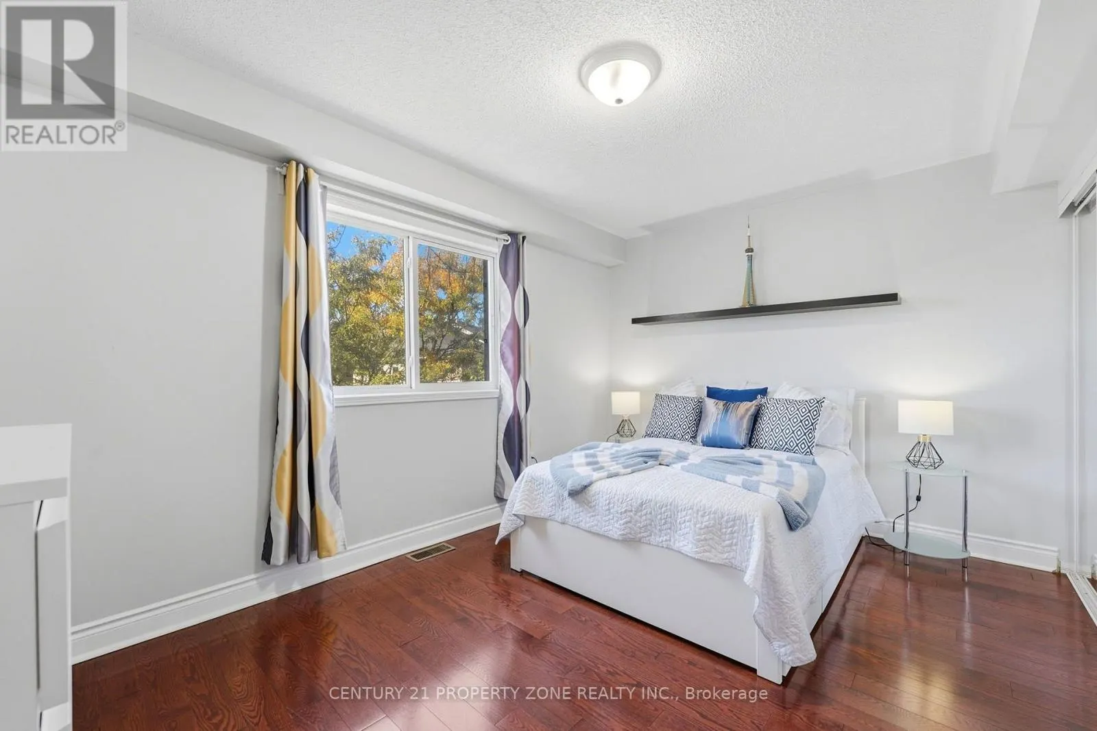 88 SPADINA ROAD