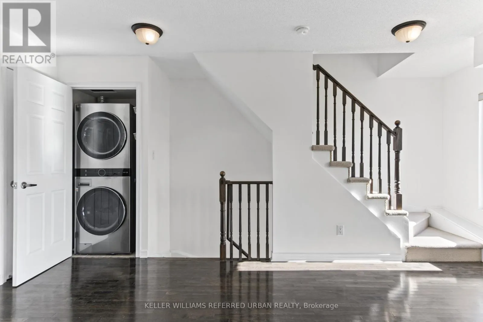 209 - 20 FOUNDRY AVENUE