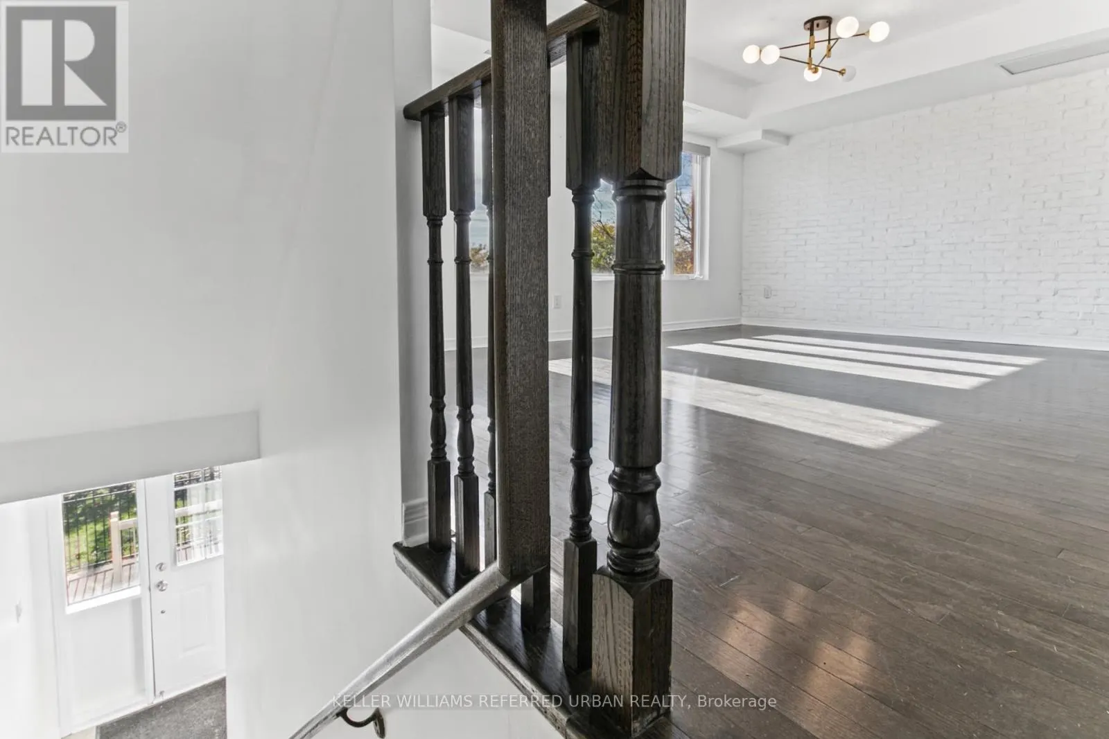 209 - 20 FOUNDRY AVENUE