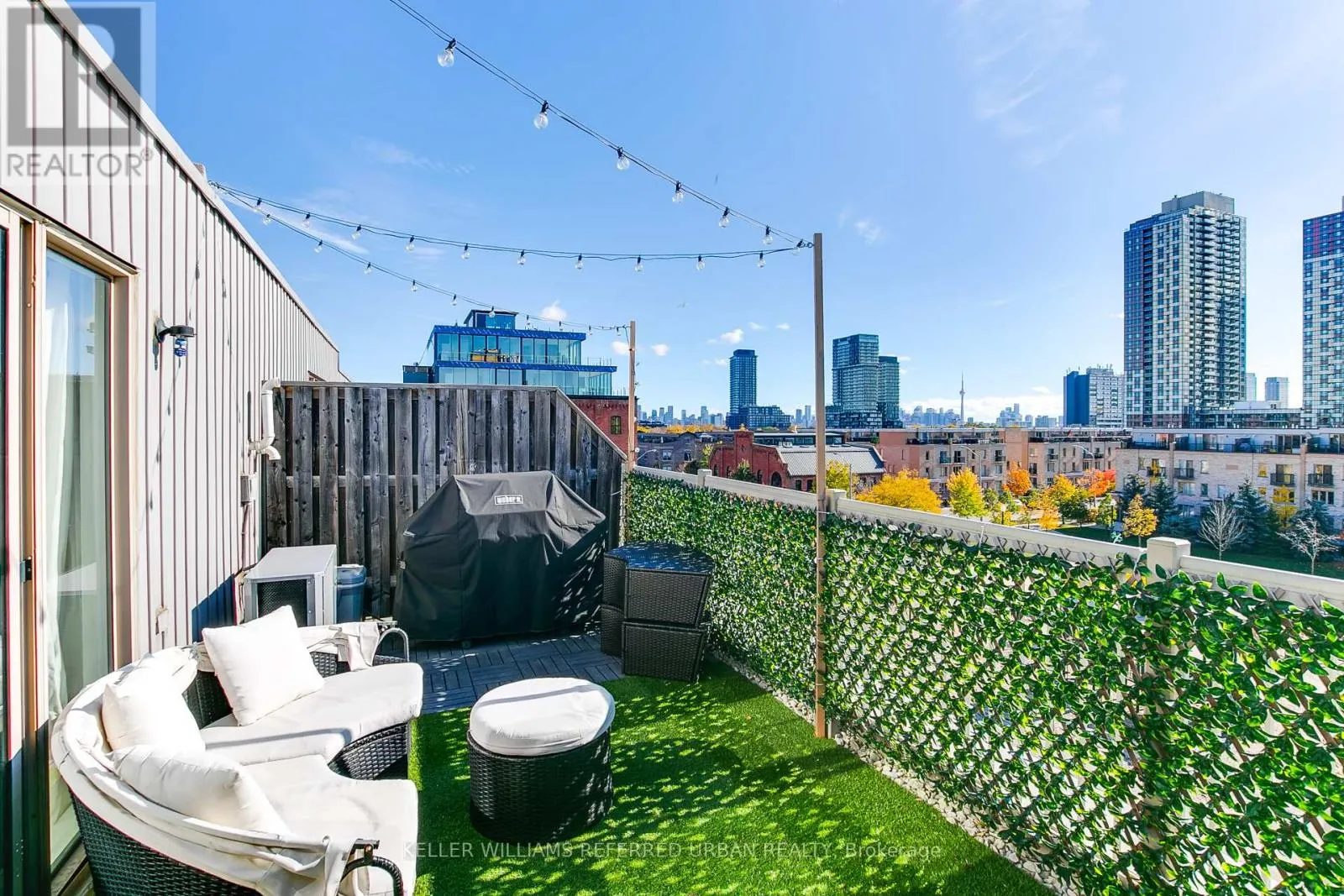 209 - 20 FOUNDRY AVENUE