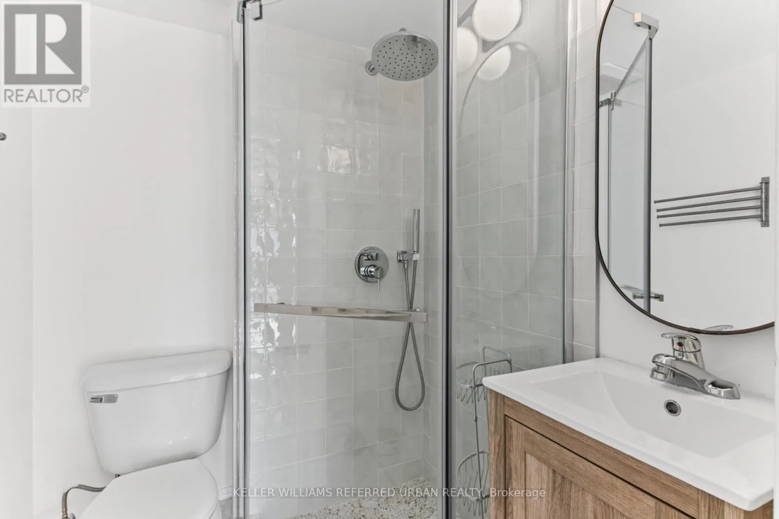 209 - 20 FOUNDRY AVENUE