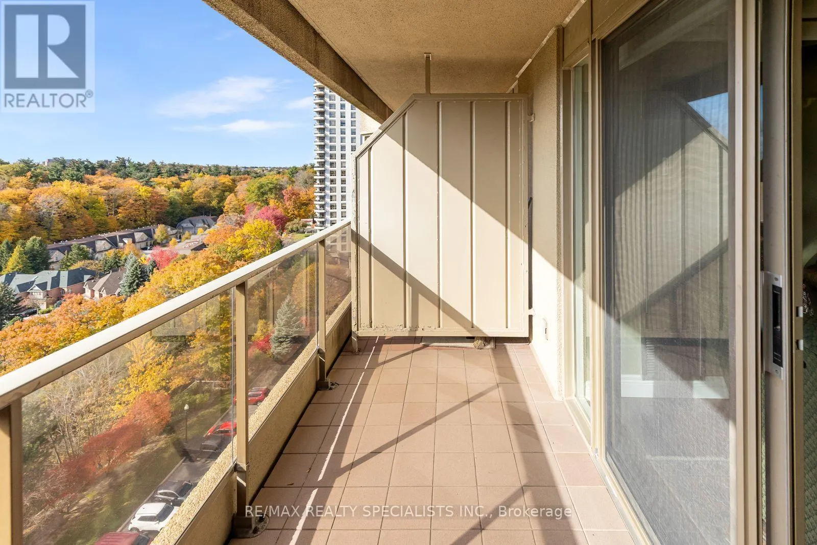 1211 - 1800 THE COLLEGEWAY WAY