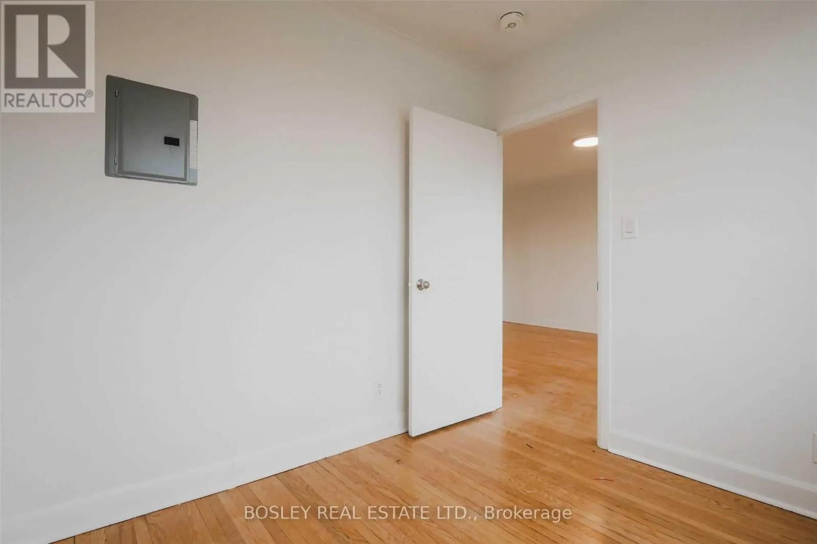 4 - 11 CALVINGTON DRIVE