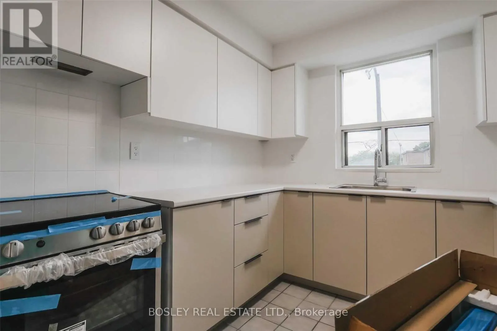 4 - 11 CALVINGTON DRIVE