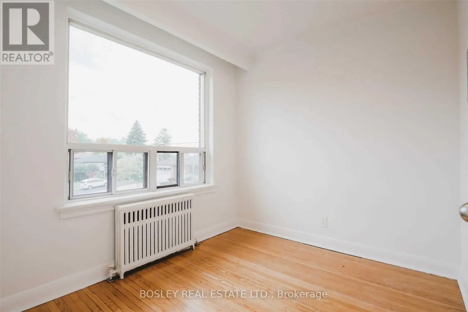 4 - 11 CALVINGTON DRIVE