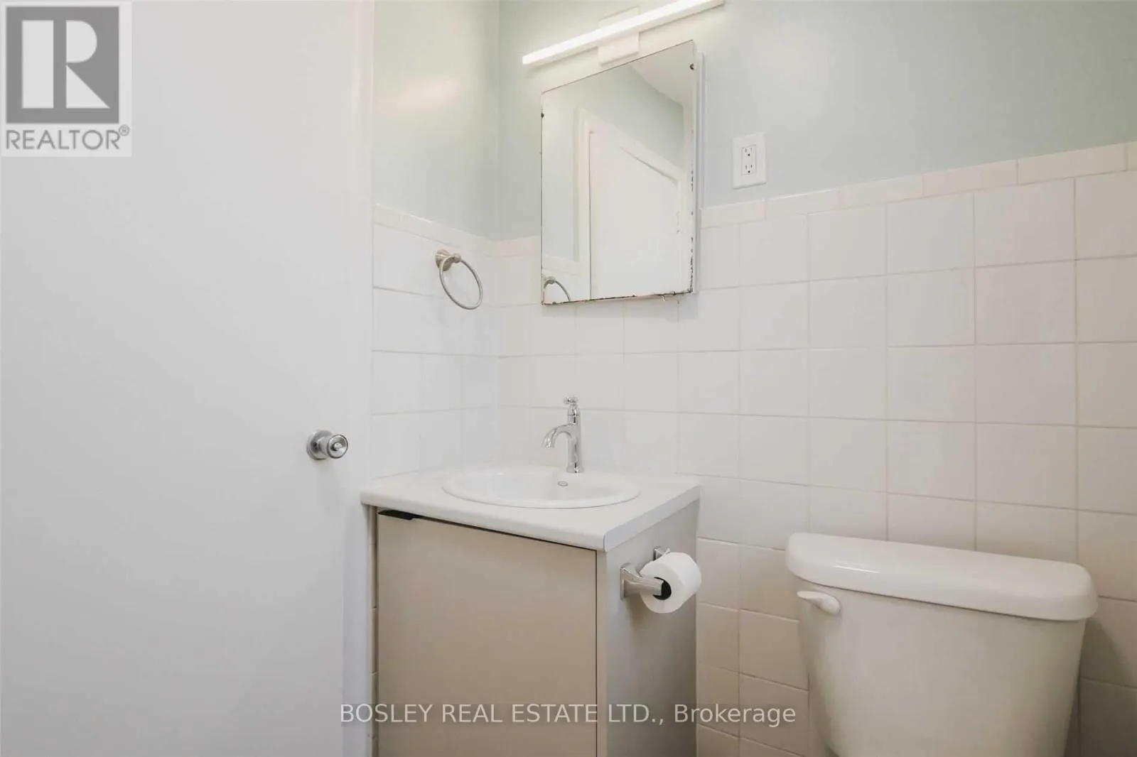 4 - 11 CALVINGTON DRIVE