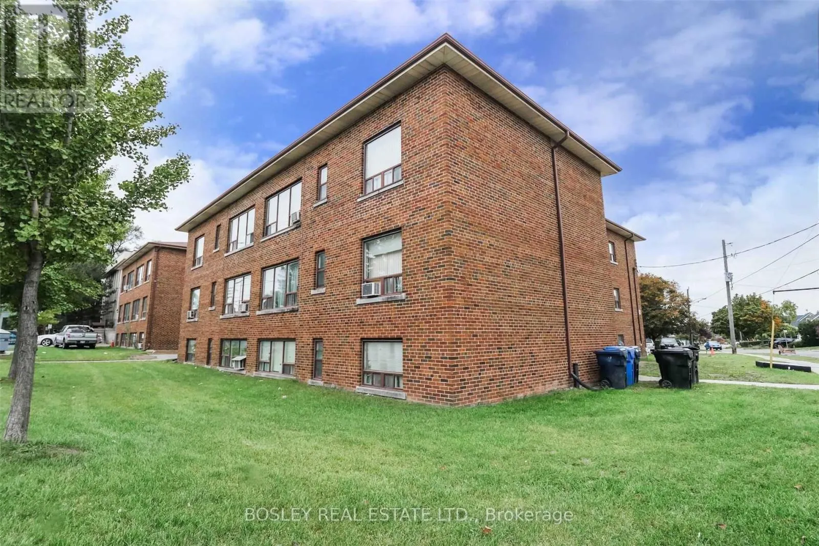 4 - 11 CALVINGTON DRIVE