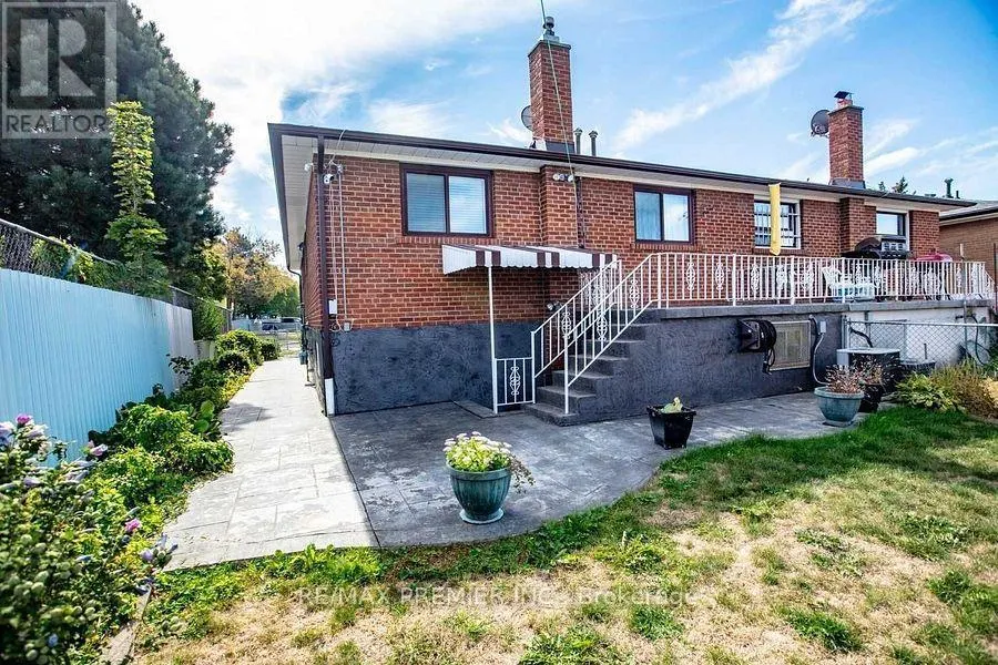 283 FIRGROVE CRESCENT