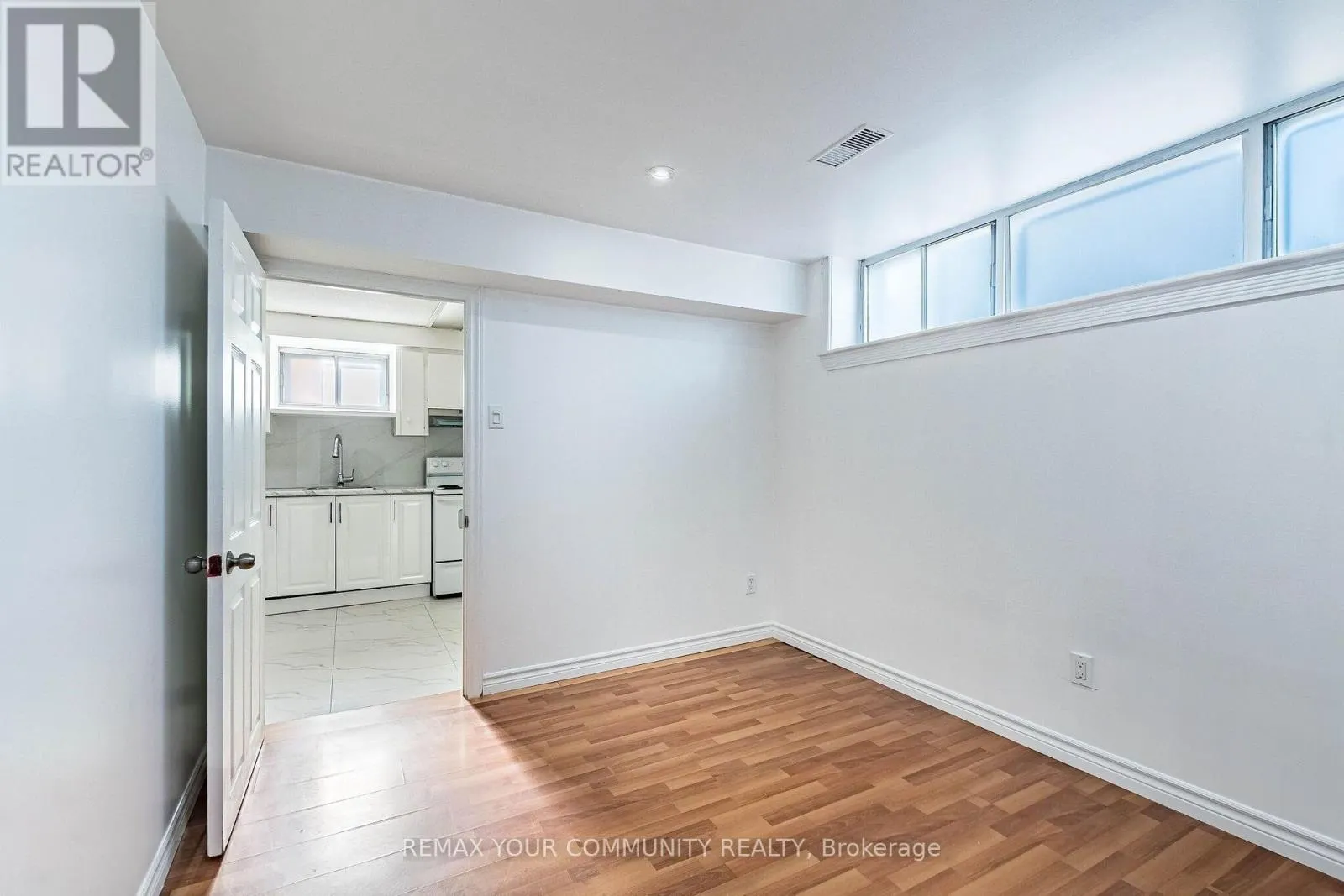 3696 WOODRUFF CRESCENT