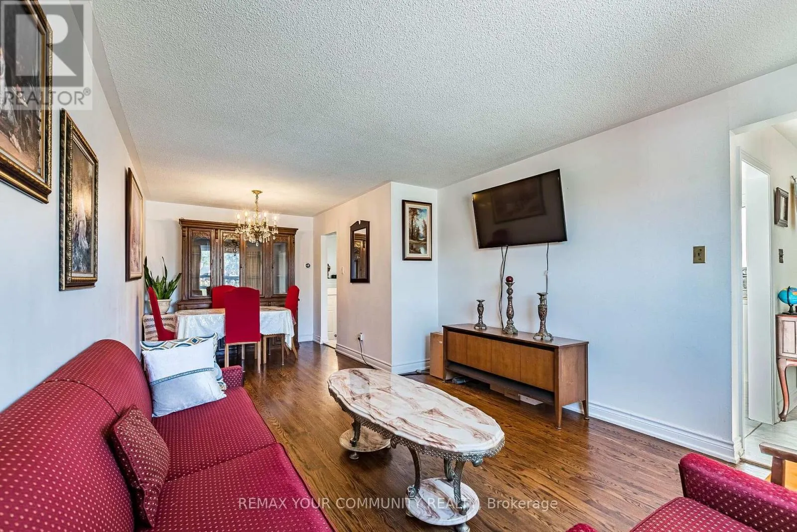 3696 WOODRUFF CRESCENT