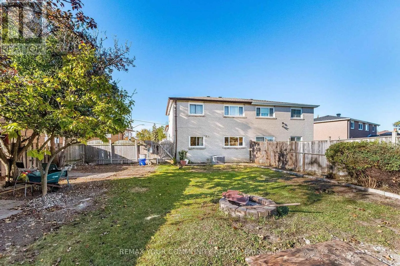 3696 WOODRUFF CRESCENT