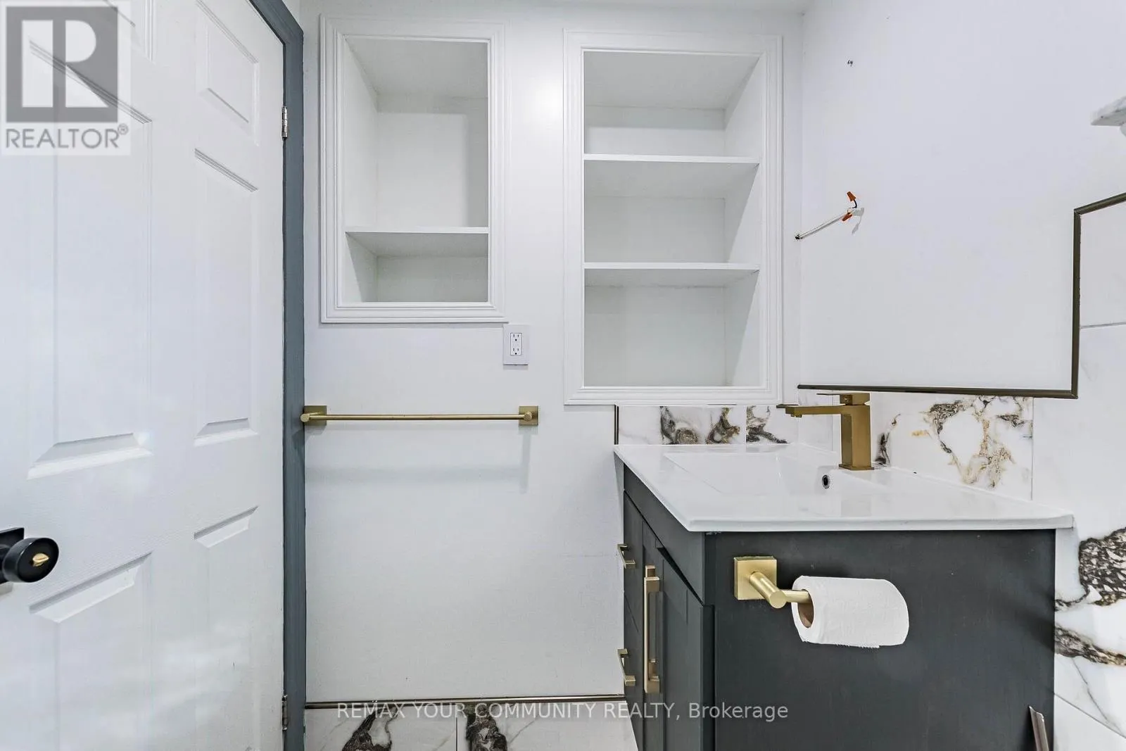 3696 WOODRUFF CRESCENT