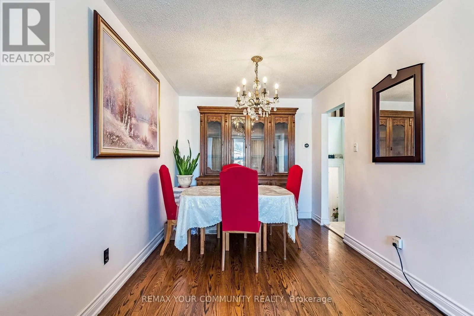 3696 WOODRUFF CRESCENT