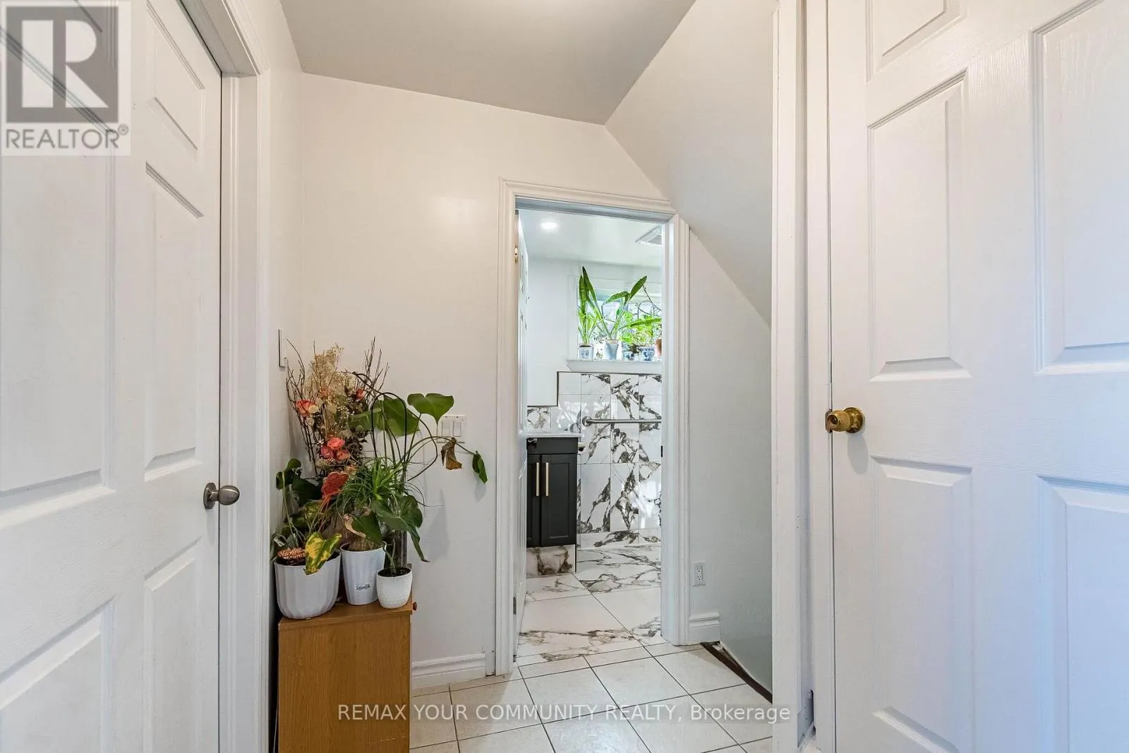 3696 WOODRUFF CRESCENT