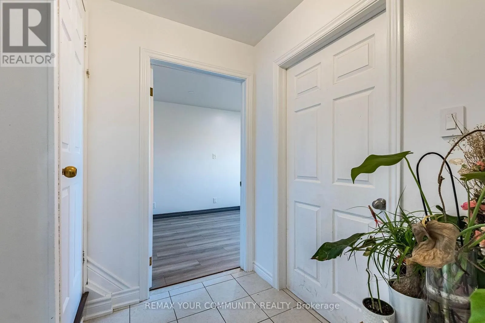 3696 WOODRUFF CRESCENT