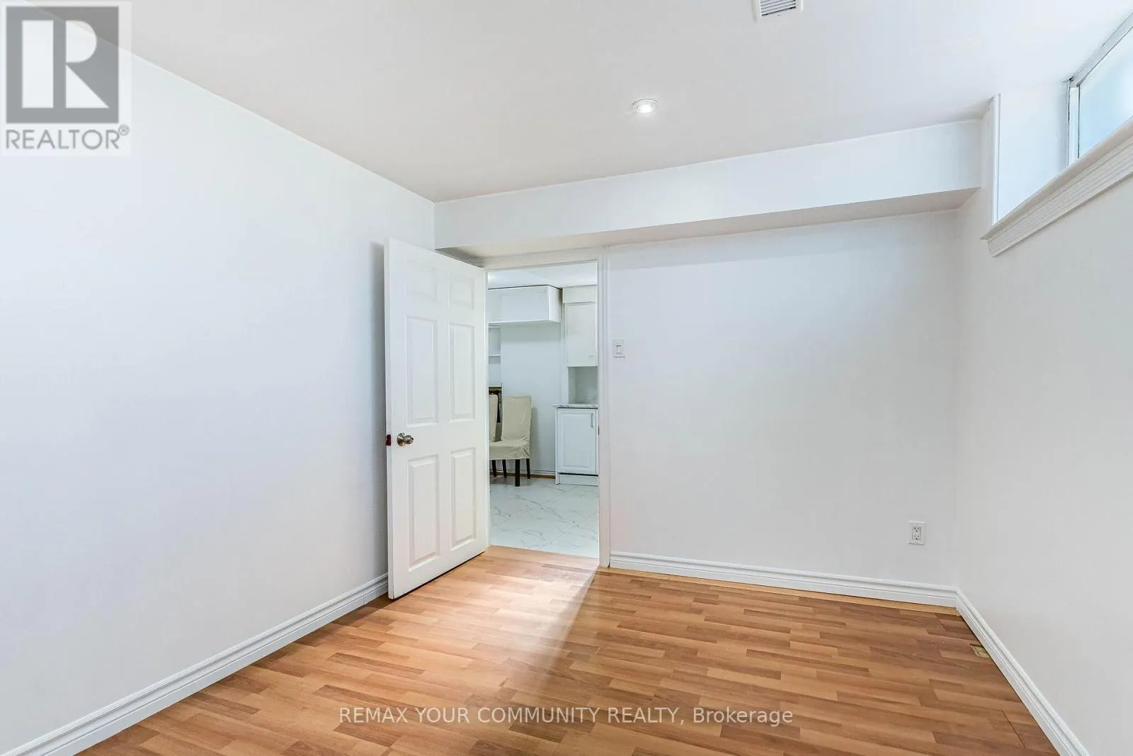 3696 WOODRUFF CRESCENT