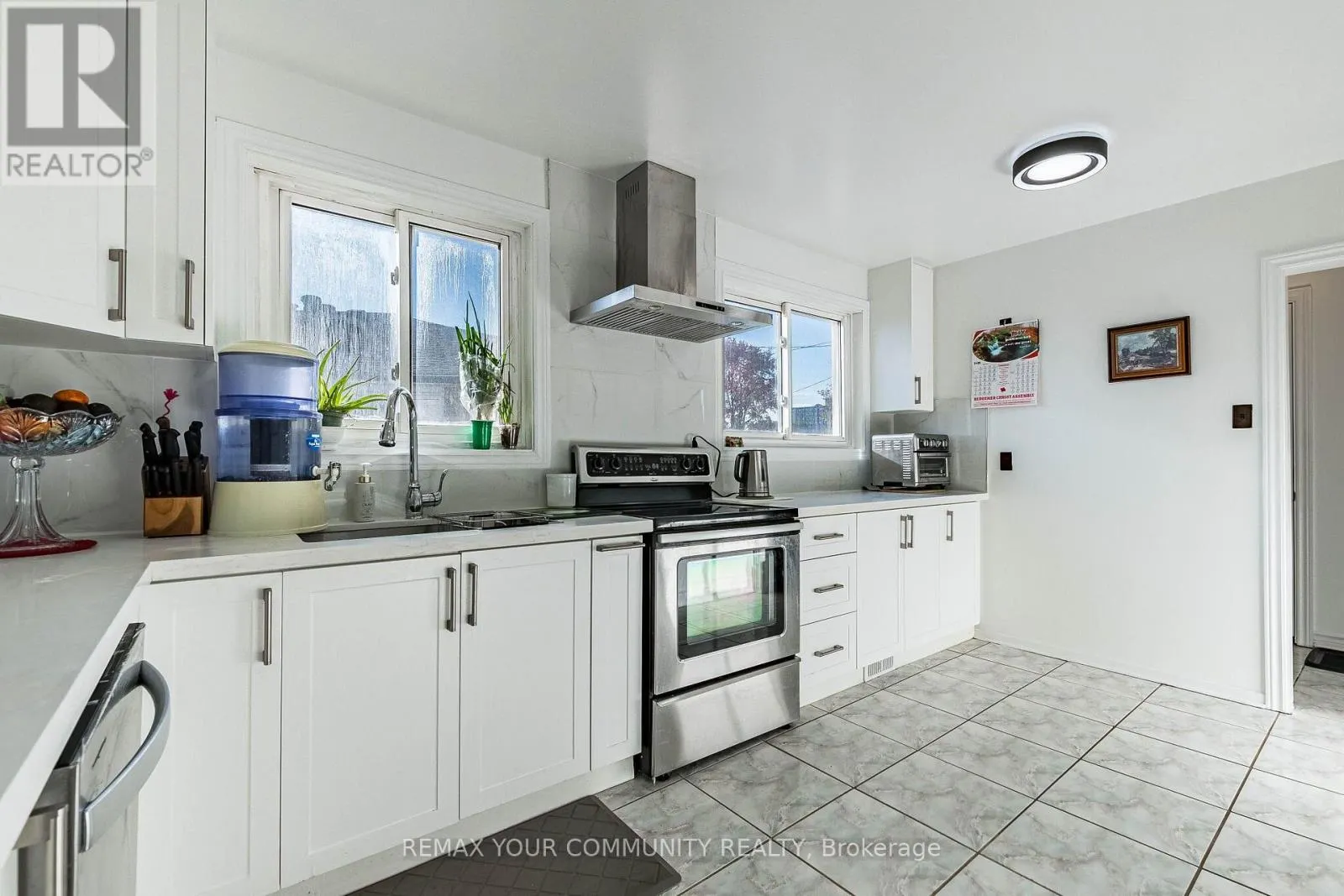3696 WOODRUFF CRESCENT