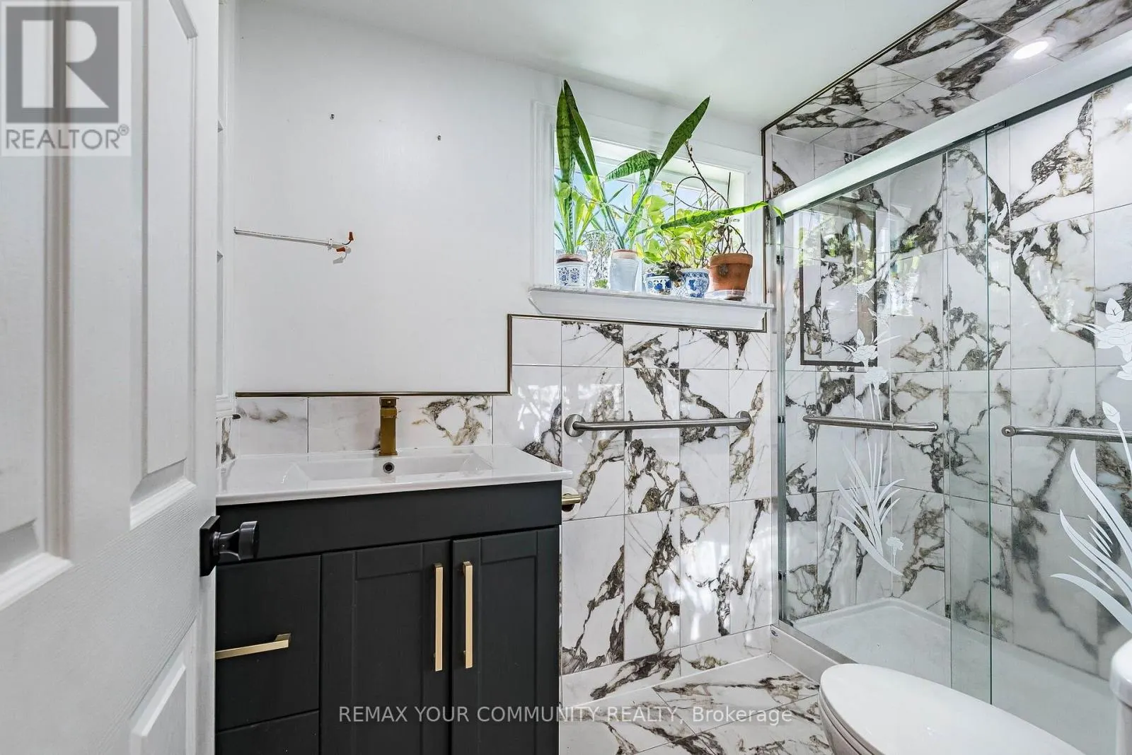 3696 WOODRUFF CRESCENT