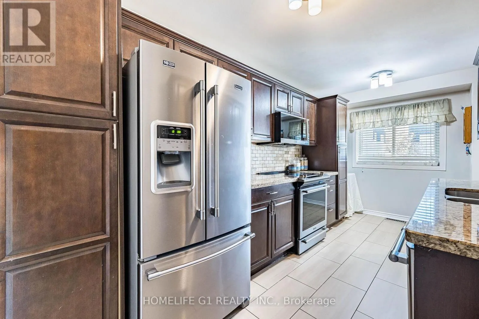35 GREENBUSH COURT
