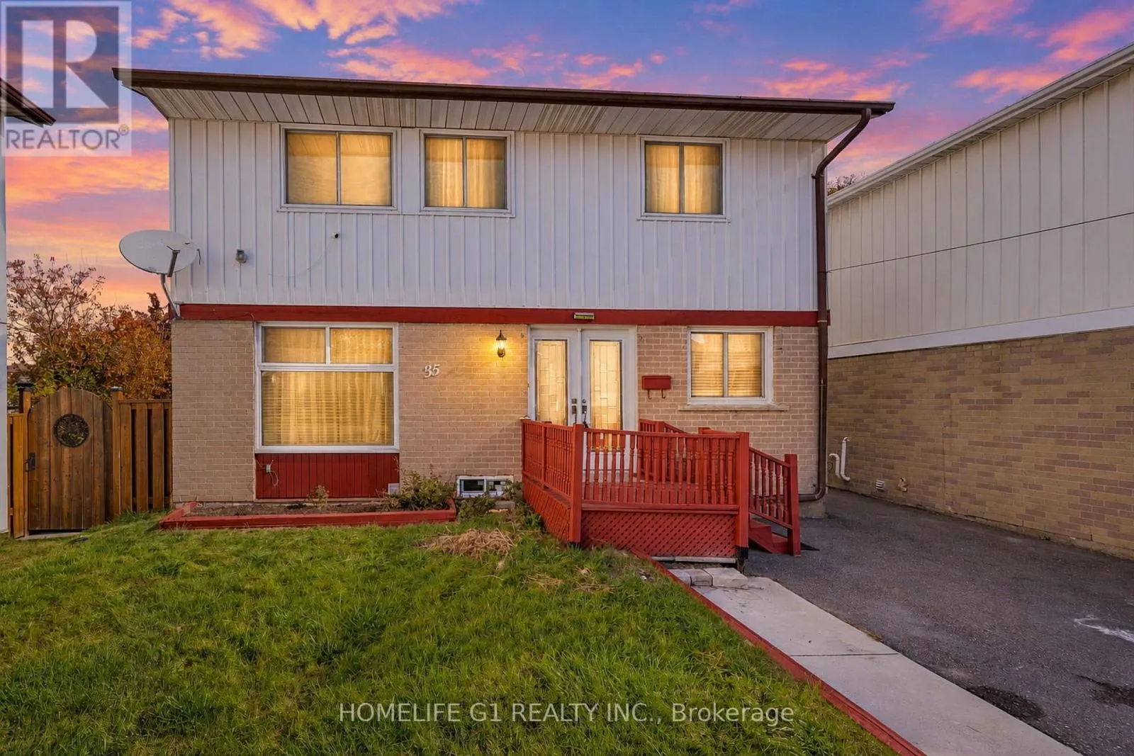 35 GREENBUSH COURT